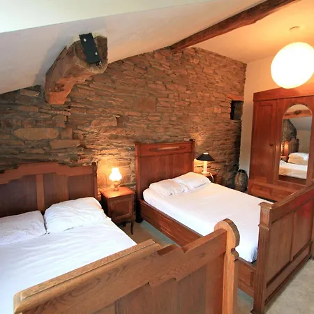 Situated At The Edge Of The Woods, Cleaning Included