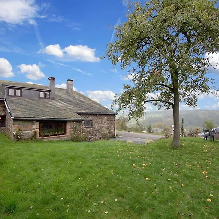 Situated At The Edge Of The Woods, Cleaning Included
